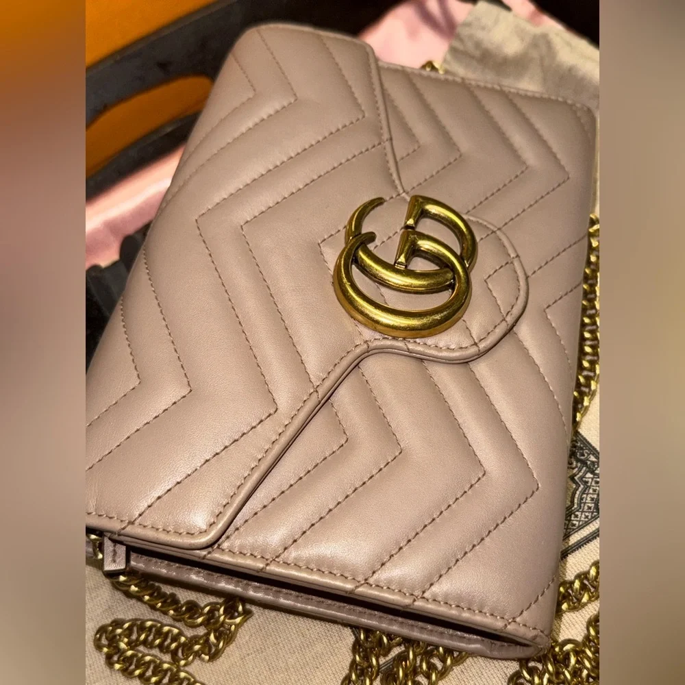 /traded/💯 Gucci Marmont Clutch/Wallet on a Chain - Picture 7 of 16